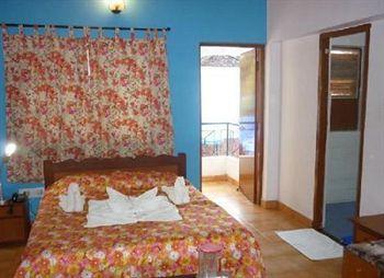 Hotel Germany กาลังกูติ ภายนอก รูปภาพ